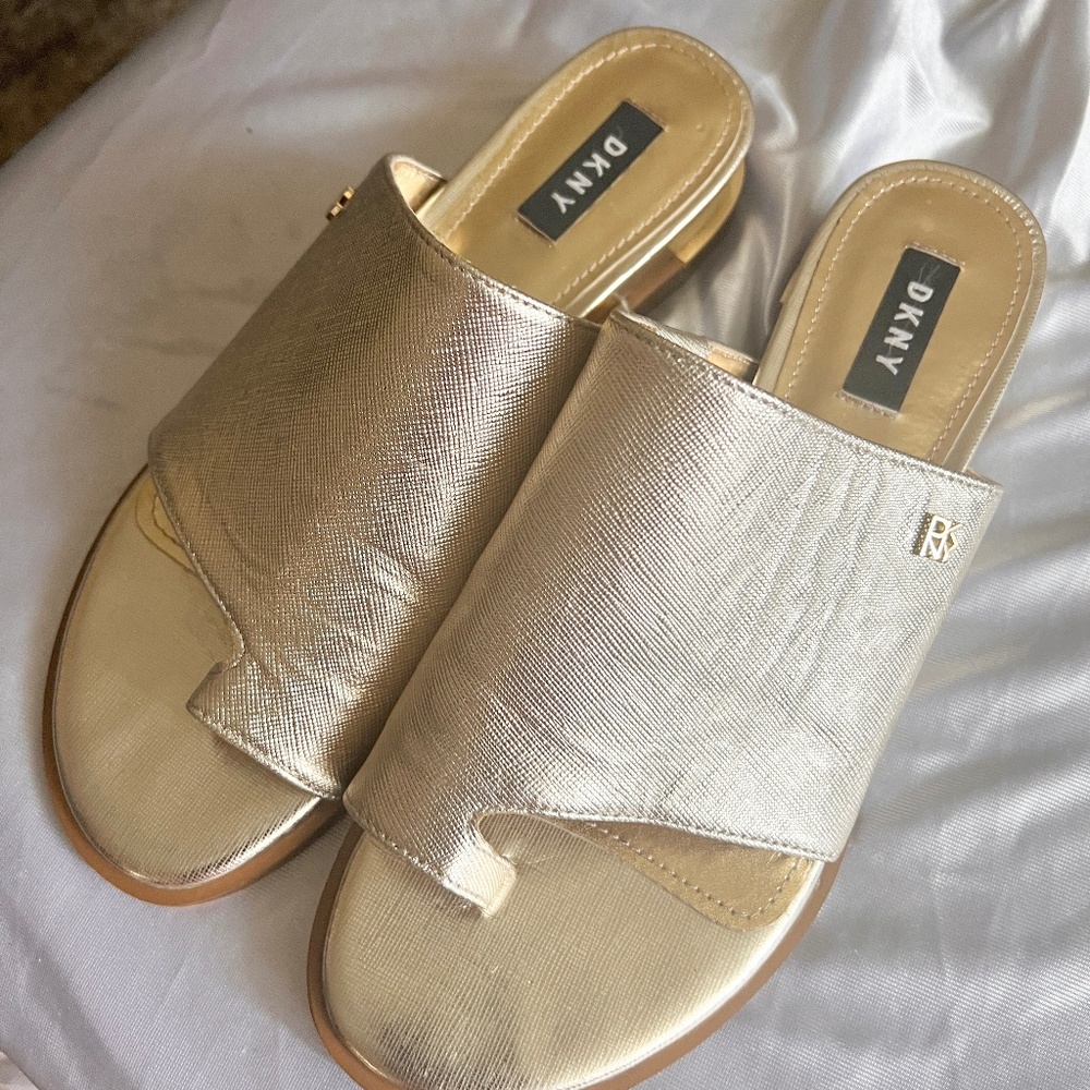 Shoes - Picture 2 of 5